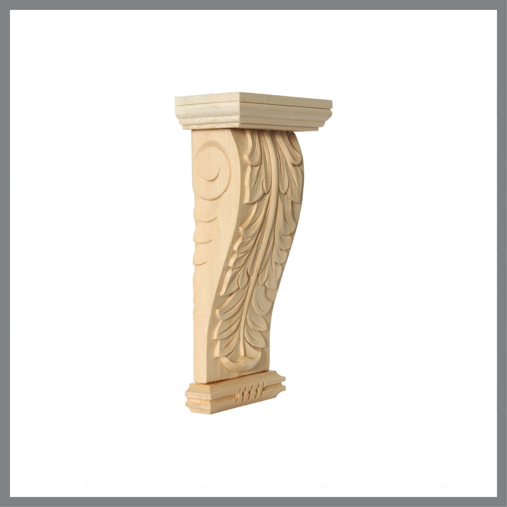 Wood decorative capitel with sculptures