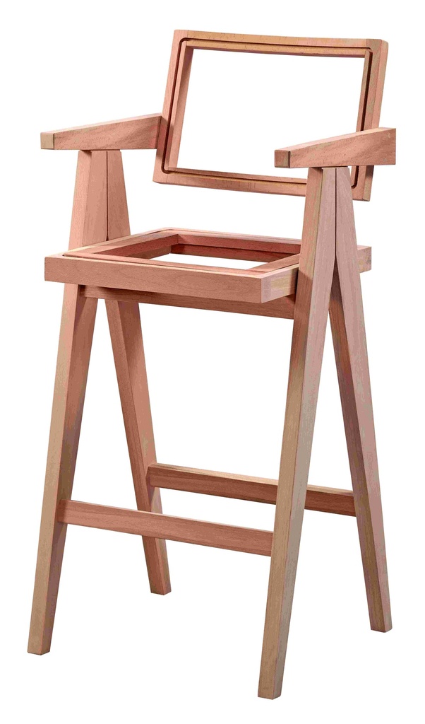 Squelette de la chaise en bois avec les bras