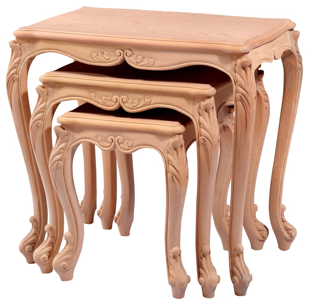 SET MASUTE DIN LEMN CU SCULPTURA